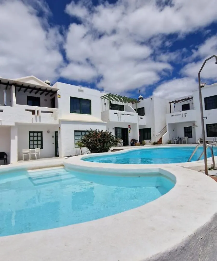 Lukite House Apartment Tias