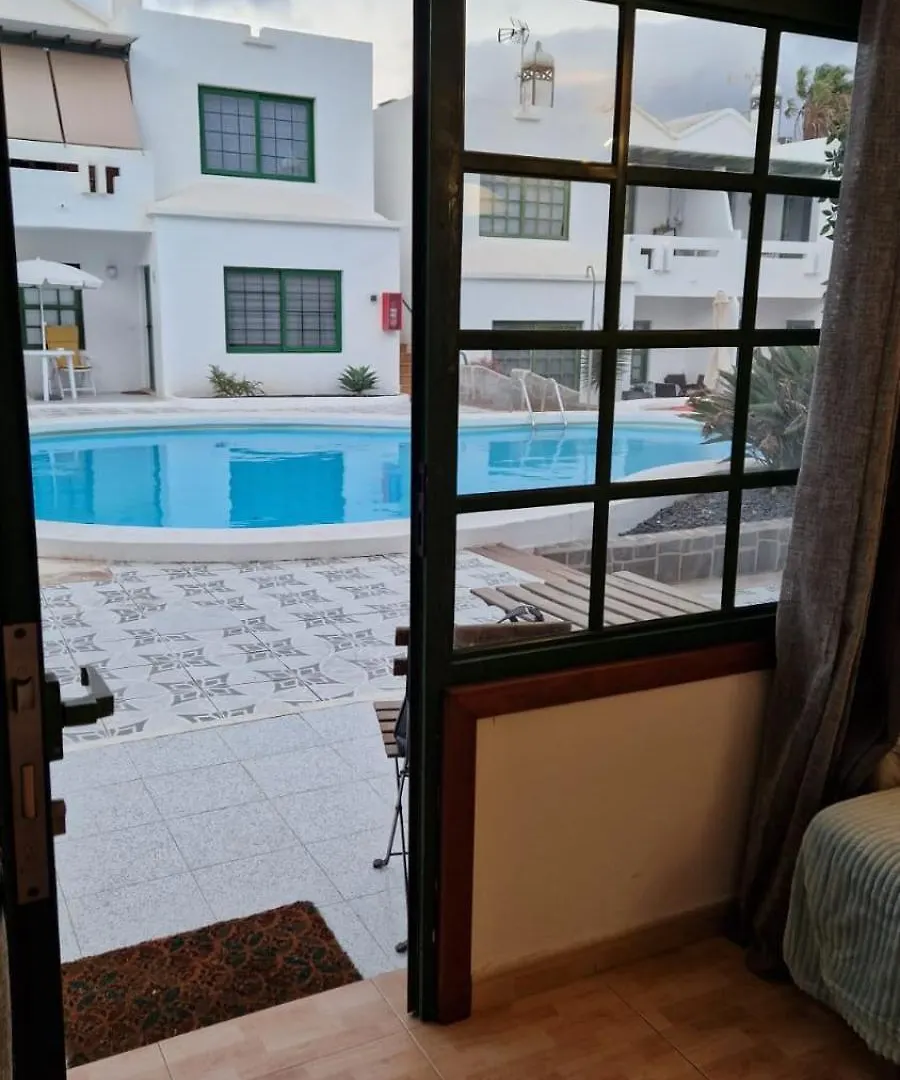 Lukite House Apartment Tias