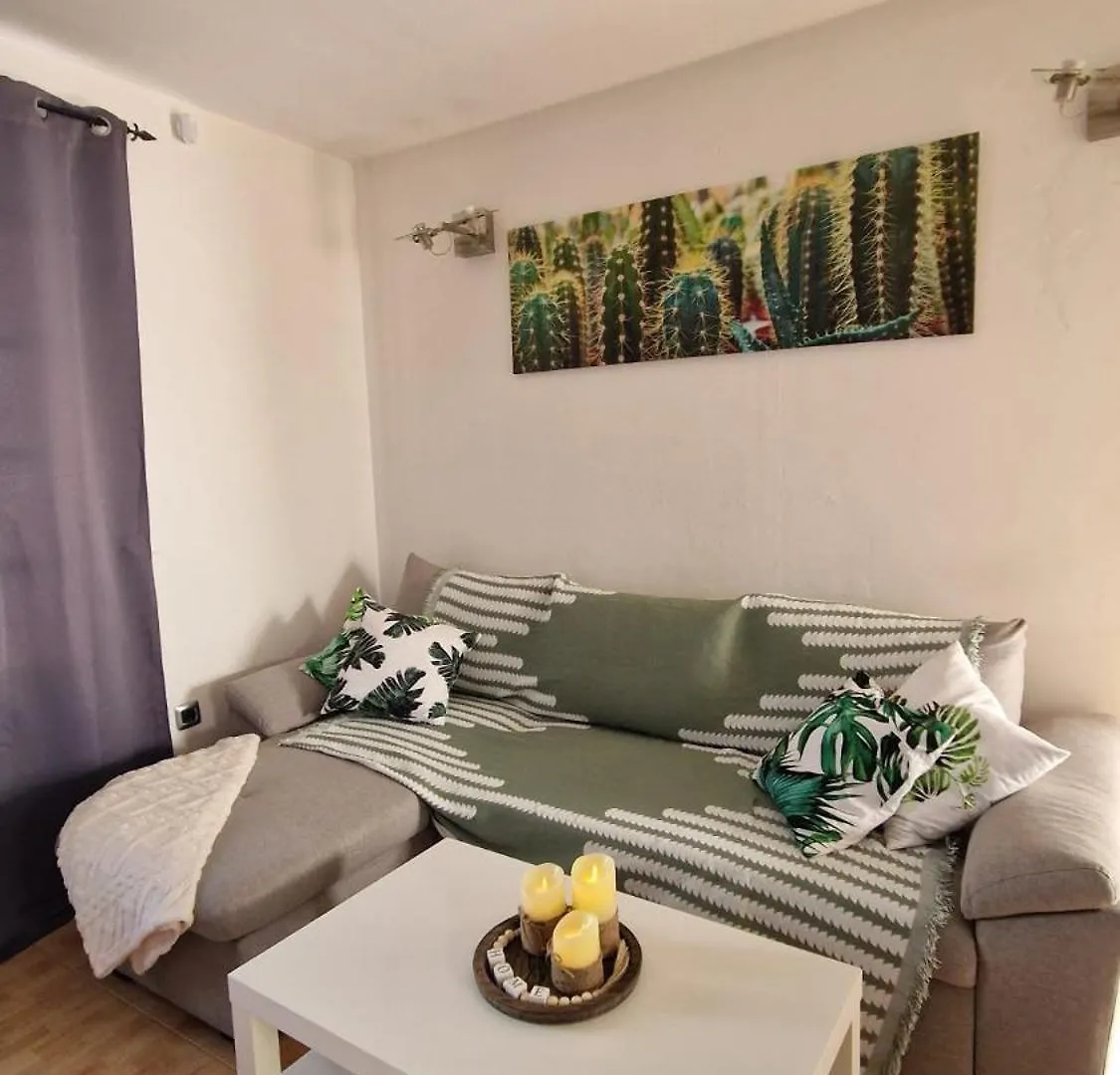 Lukite House Apartment Tias